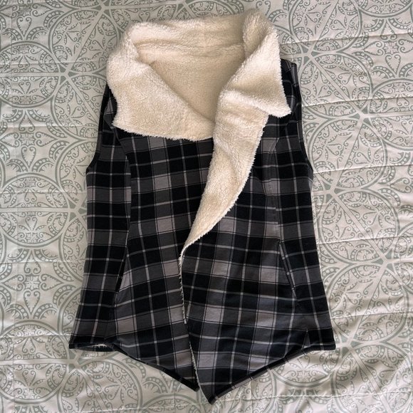 Matilda Jane Reversible Vest - Picture 1 of 9